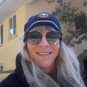 Meet your Posher, Tonya